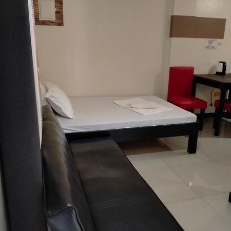 V.F. Riton Apartelle Laoag Zewnętrze zdjęcie