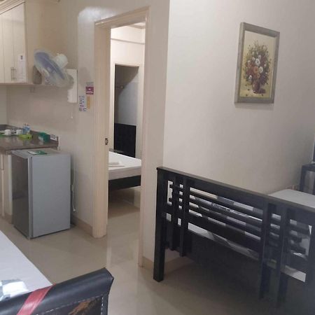 V.F. Riton Apartelle Laoag Zewnętrze zdjęcie
