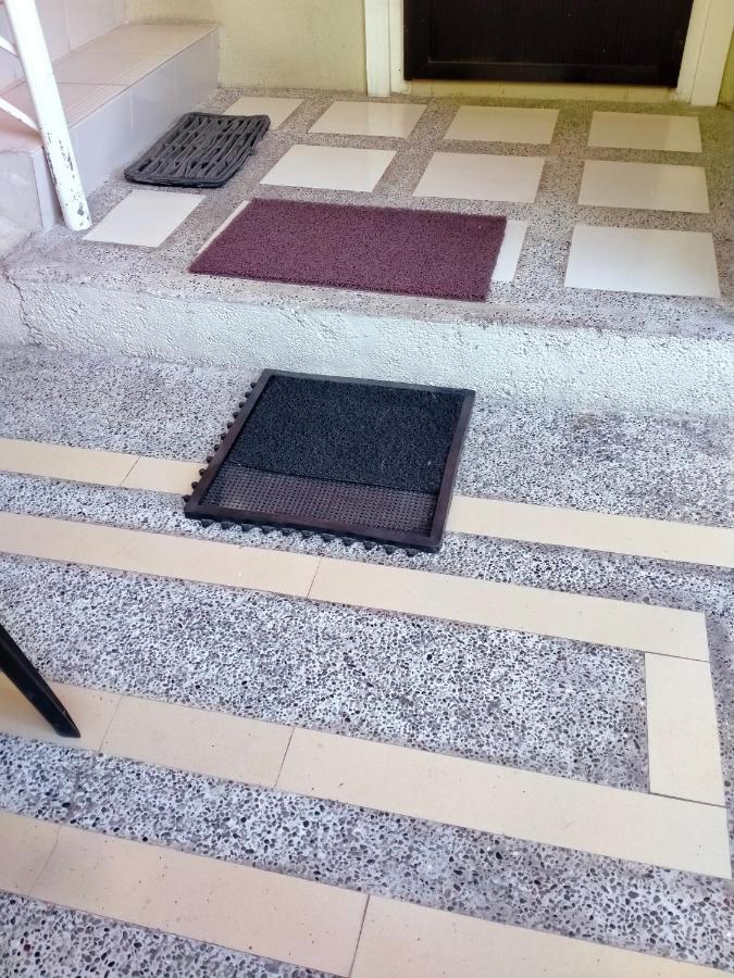 V.F. Riton Apartelle Laoag Zewnętrze zdjęcie