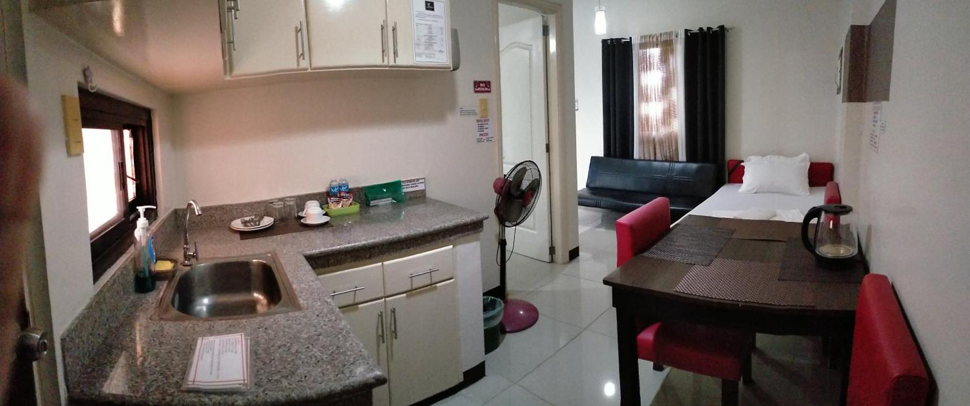 V.F. Riton Apartelle Laoag Zewnętrze zdjęcie