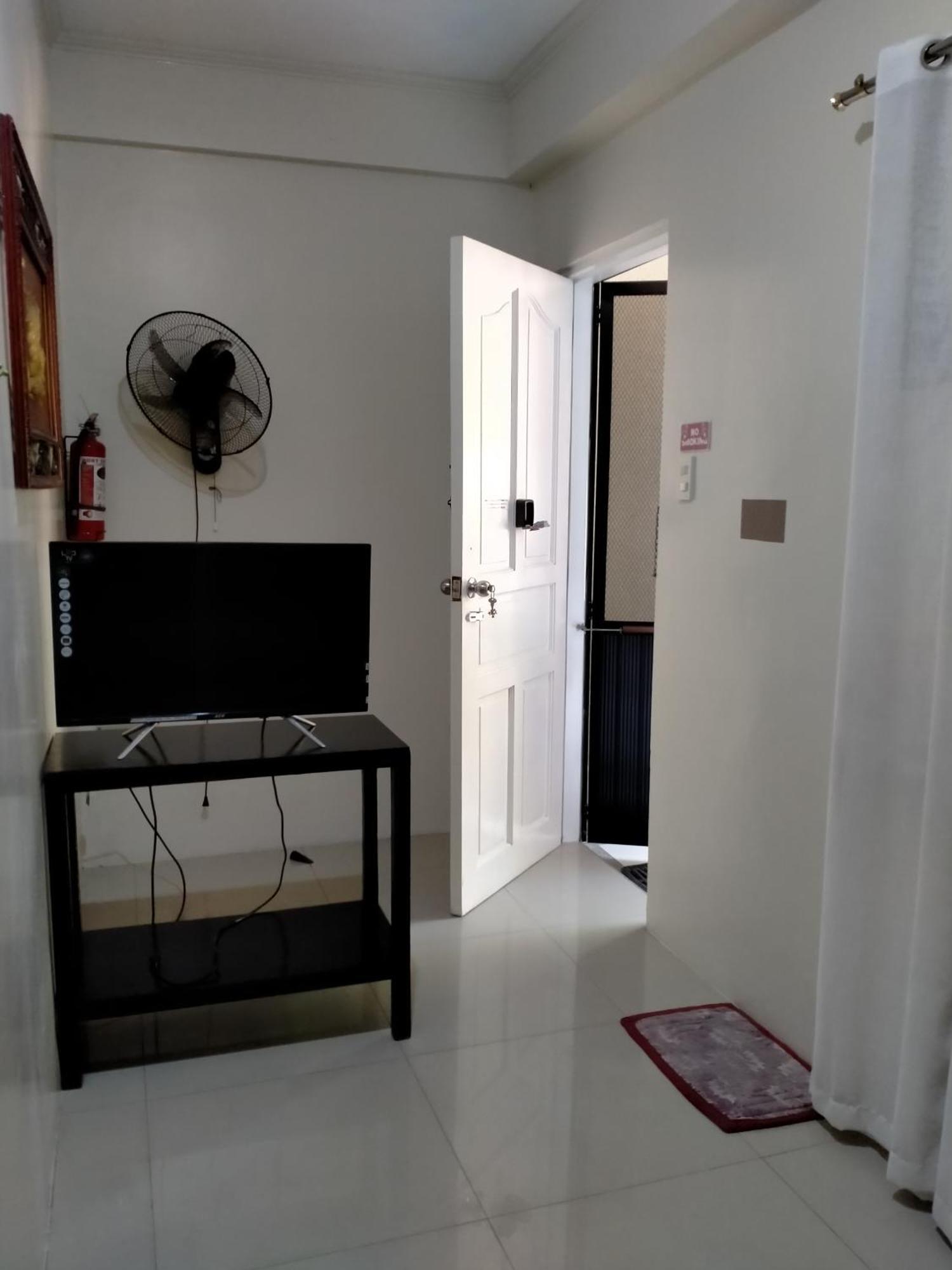 V.F. Riton Apartelle Laoag Pokój zdjęcie