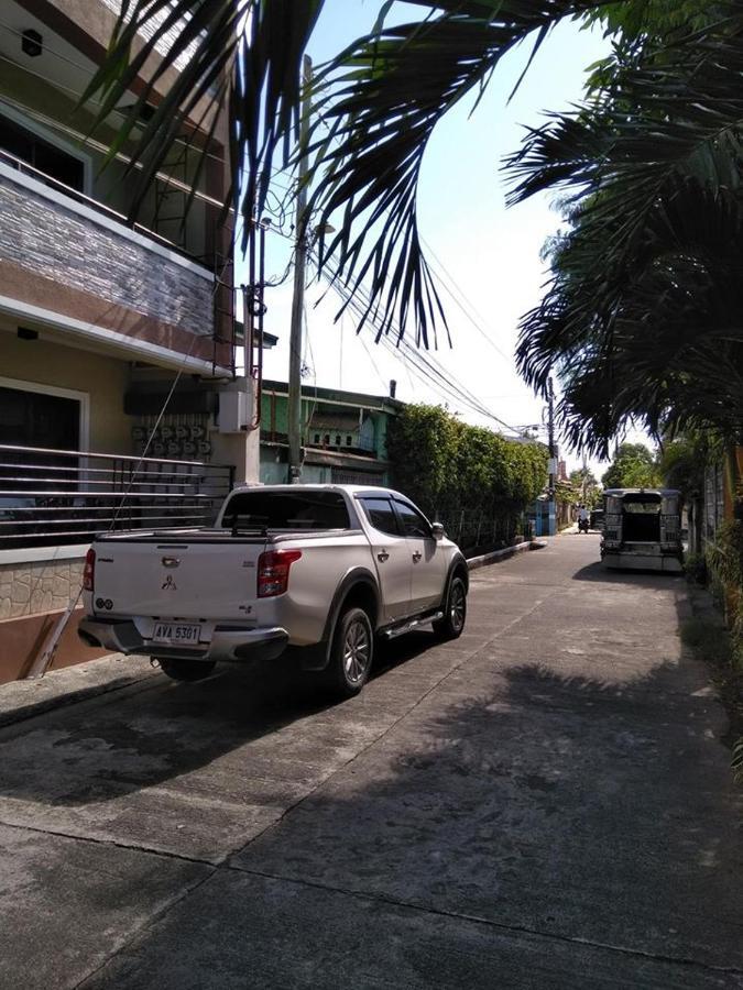 V.F. Riton Apartelle Laoag Zewnętrze zdjęcie
