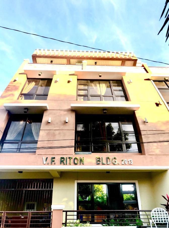 V.F. Riton Apartelle Laoag Zewnętrze zdjęcie