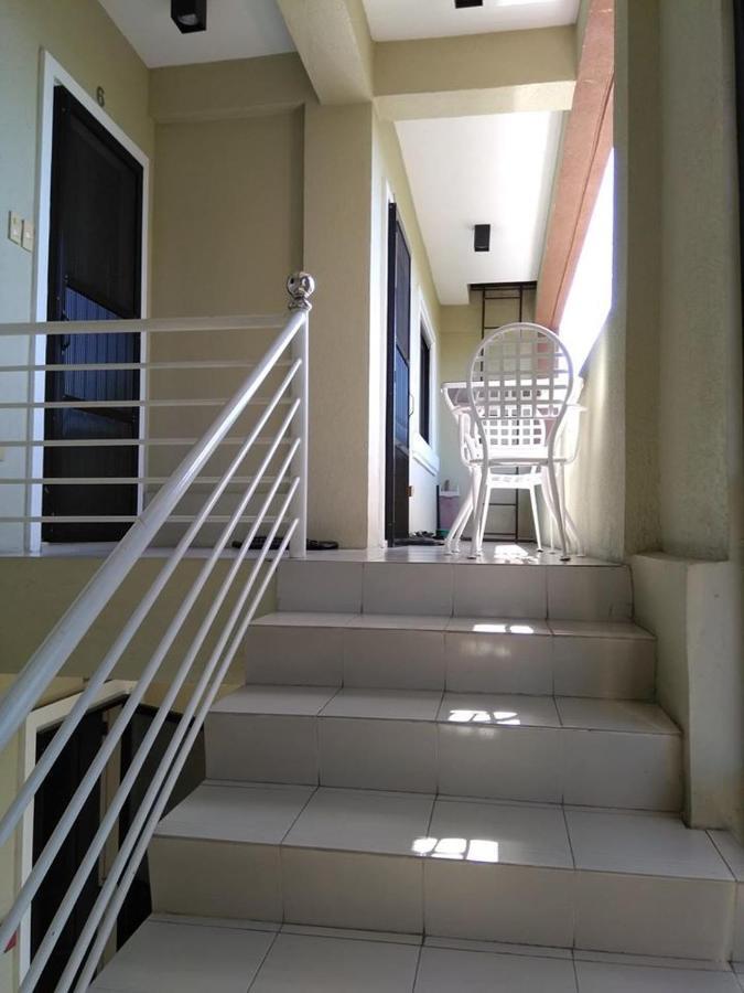 V.F. Riton Apartelle Laoag Zewnętrze zdjęcie